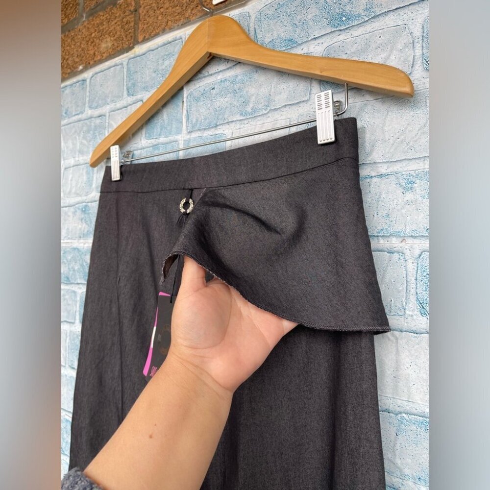 Save the Queen Overlap Pants size small NWT - image 10